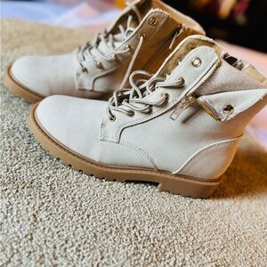 Stylish Cream Lace-Up Boots